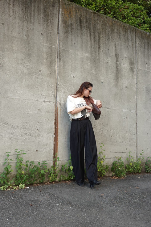 ボリュームスラックスパンツ